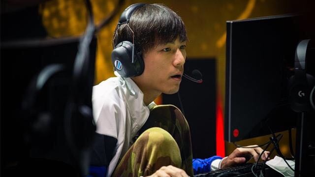 客场以4 客场以4