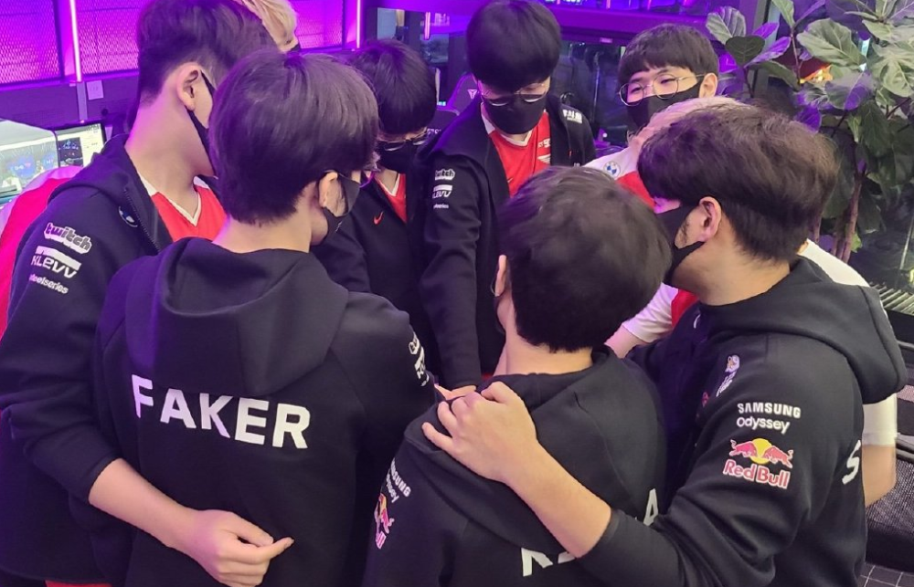 他在赛后被 他在赛后被