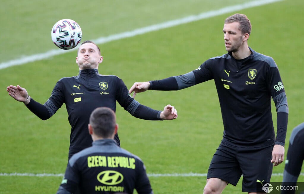 对球队士气 对球队士气